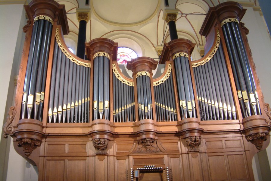 10.00 uur Hoogmis, 2e Paasdag